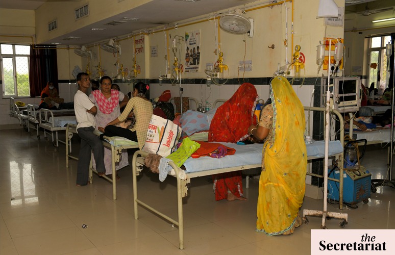 Gujarat's Health System Lacks HR Policy, In Crisis