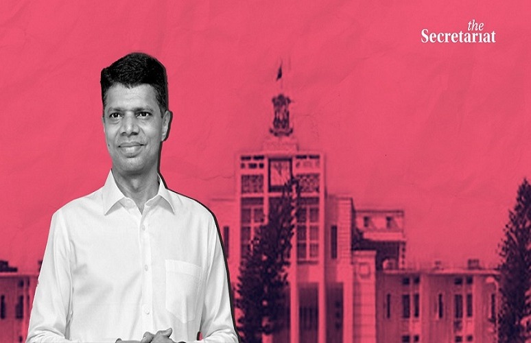 Odisha CM Naveen Patnaik’s Powerful Aide Karthikeyan Pandian Seeks VRS, Granted By Centre